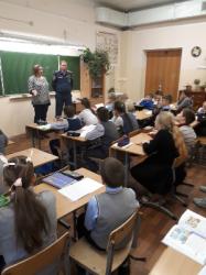 Детям рассказали о правилах безопасного поведения на льду