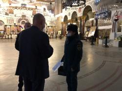 Сотрудники МЧС провели мероприятия по обеспечению пожарной безопасности в храмах