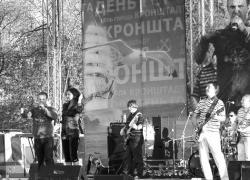 У стен Храма...